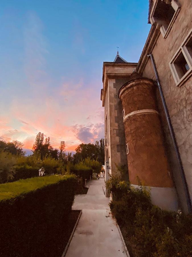 Chateau De Fontager Serves-sur-Rhône المظهر الخارجي الصورة